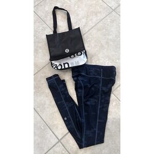 Lululemon Navy Blue Camo Cargo Leggings Sz 2 Full Length Side Leg Pockets & Bag